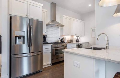 West End House | 2 New Nashville Homes Near Vandy & 3 Min to Bars