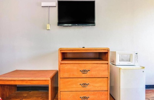 Jacksonville Apartment | 2 Queen Bed | Jacksonville AR