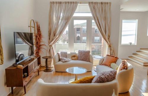 East Market District Apartment | 2-Unit Condo in the Vibrant NuLu District