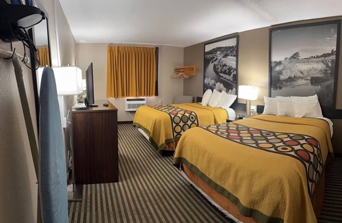 Lexington Hotel | 2 Welcoming Rooms Perfect for Families & Friends on Weekend Escapes