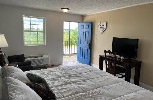 Branson Theater District Hotel | 251 m² Hotel ∙ 4 guests