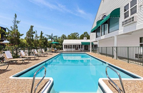 Branson Theater District Hotel | 28 m² Hotel ∙ 127 guests