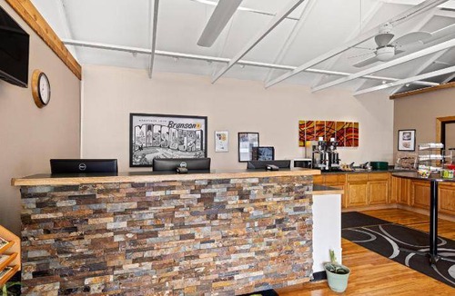 Branson Theater District Hotel | 28 m² Hotel ∙ 127 guests