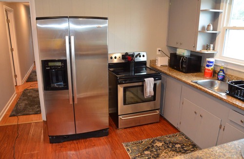 Radnor House | 2BA 6-Beds 10-min to downtown Nashville!