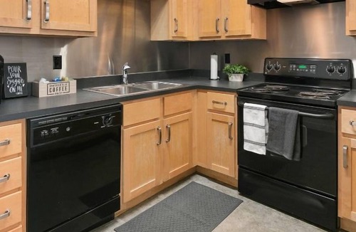 Downtown St. Louis Apartment | 2BDRM Downtown Cozy Getaway | Marcel Stays