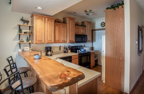 Indian Point Condo | 2BR Village At Indian Point 0606 near SDC-Free Tickets Daily up to $500 Value