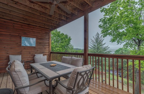 Indian Point Condo | 2BR Village At Indian Point 608 near SDC-Free Tickets Daily up to $500 Value