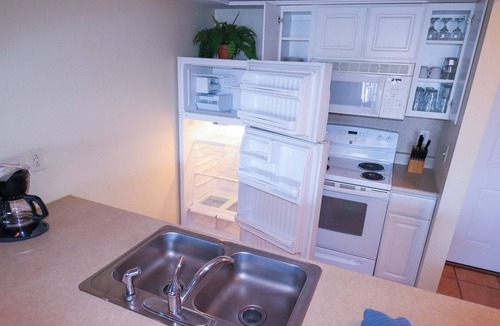 Kimberling City Condo | 3 -BD Lakeview Suite - 3LO - 02