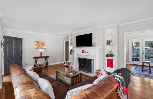 Vollintine-Evergreen House | 3-Bdrm Across from Rhodes College w/Best Backyard!