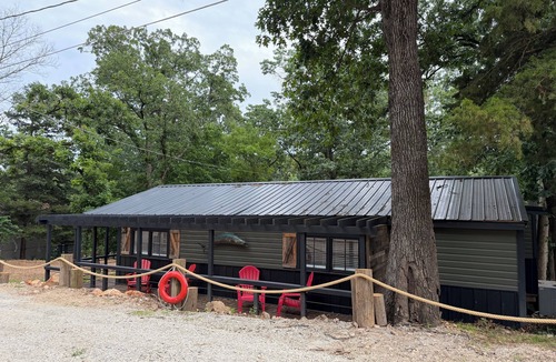 Afton House | 3+bed 3 bath w/2 slip covered dock,on a cove in Duck Creek parking for trailers