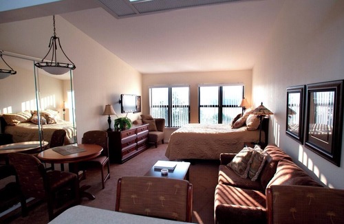 Kimberling City Condo | 3-Bedroom Deluxe Walk-in Condo