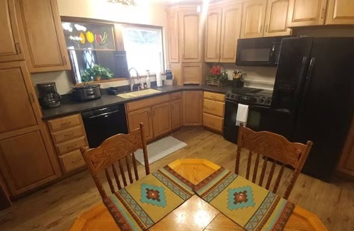 Waynoka House | 3-bedroom house in delightful Waynoka with cool AC breeze