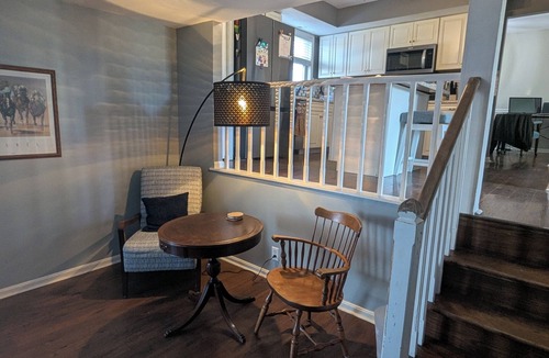 Buechel House | 3-bedroom house in fabulous Louisville with WiFi, AC, workspace and pool!