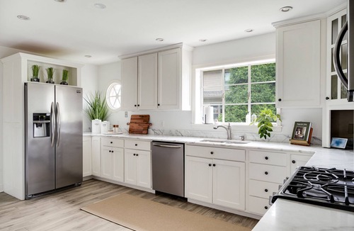 Buechel House | 3 bedroom Luxury Louisville Rental