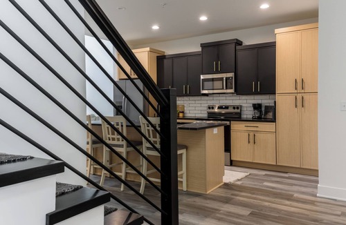 Olathe House | 3-bedroom luxury townhome in Olathe/Lenexa