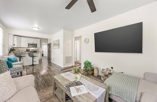 Knoxville House | 3-bedroom vacation home 7 minutes from University of Tennessee