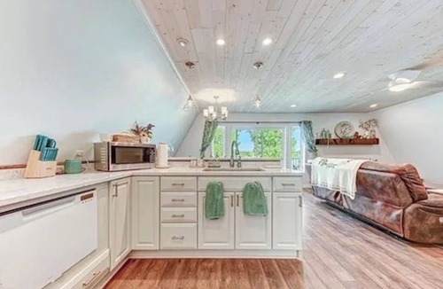 Decatur Cottage | 3-bedroom waterfront cottage with unmatched views and dock on Tennessee River