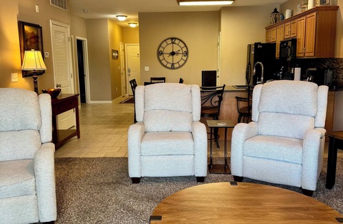 Hollister Condo | 3 BR, 2 Bath Condo on the Shores of Table Rock Lake with Dock Access