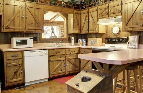 Benton Cabin | 3 br cabin close to lake