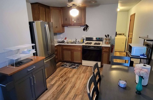 Centralia House | 3 BR Home near Foundation Park