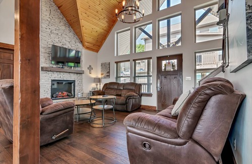Indian Point Cottage | 323 m² Cabin ∙ 7 bedrooms ∙ 21 guests