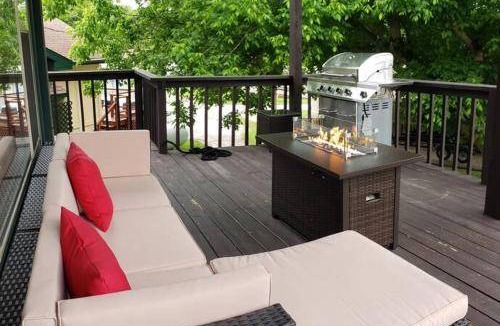 Branson House | 353 m² House ∙ 5 bedrooms ∙ 14 guests
