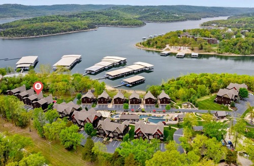 Indian Point House | 372 m² House ∙ 8 bedrooms ∙ 20 guests