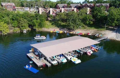 Indian Point House | 372 m² House ∙ 8 bedrooms ∙ 20 guests