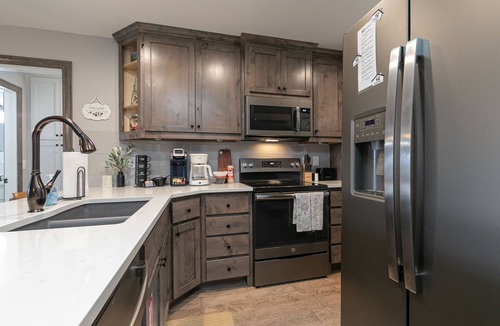 Branson Condo | 3BR Condo ~ Lots of Games! ~ Near the Strip! ~ FREE TICKETS INCLUDED! (GTG)