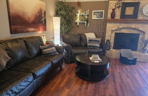 Olathe House | 4-bedroom house in Olathe w/fitness equipment and finished basement.