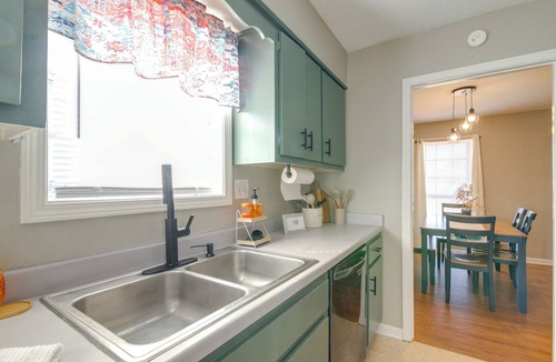 Ellendale Cottage | 4 Mi to Shelby Farms Park: Memphis Home w/Patio!