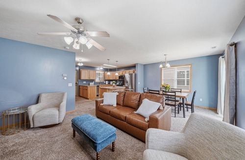 Lincoln House | 4 Themed Rooms, Private Garage & Space for the All — Lincoln’s Most Fun Stay