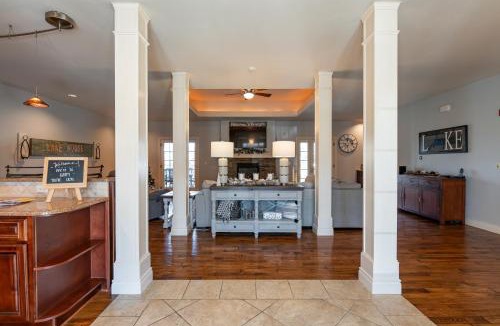 Branson House | 4BD WALK-IN Villa - Large Deck - Golf Course - Pool - FREE TICKETS INCLUDED - V120