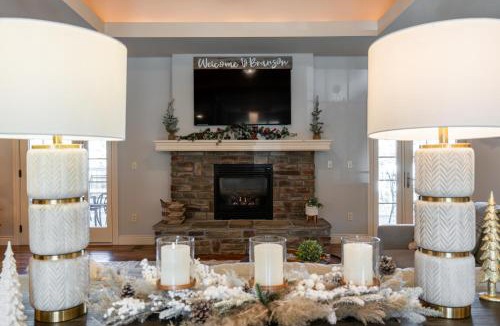Branson House | 4BD WALK-IN Villa - Large Deck - Golf Course - Pool - FREE TICKETS INCLUDED - V120