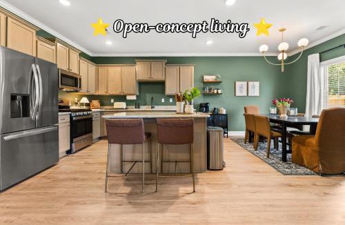 Olive Branch House | 4BR Family Home Game Room Near Memphis