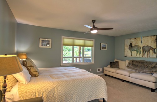 Simpsonville House | 4Br Farm w Private Heated Pool on 25 acres ~ Bourbon Trail, Horses, Mini goats