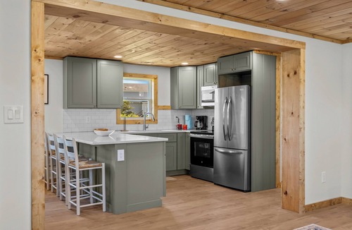 Hatteras House | 4BR Hatteras Retreat 5-Min Walk to Beach Pet Friendly