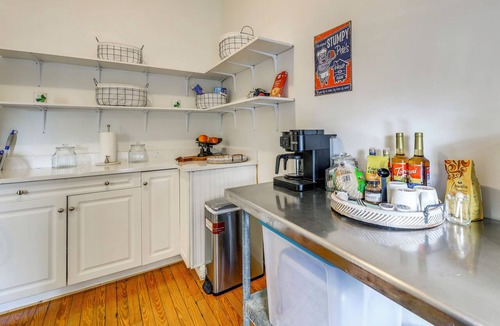 New Bern House | 4BR Historic Home Located in Downtown New Bern