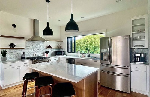 Hadley - Washington House | 519 Music City ~ Luxury + Mural + 360 ROOFTOP views of downtown!