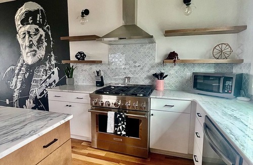 Hadley - Washington House | 519 Music City ~ Luxury + Mural + 360 ROOFTOP views of downtown!