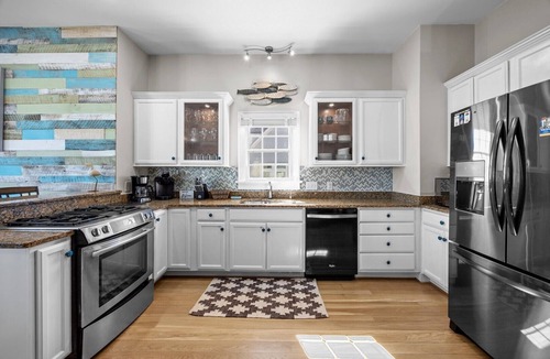 North Topsail Beach House | 6 Bedroom Oceanfront House - Sleeps 15 - Pool - Hot Tub