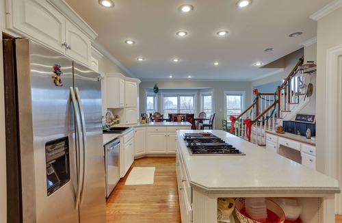 Shelbyville House | 6 Mi to Bourbon Trail: Group Estate on 20 Acres