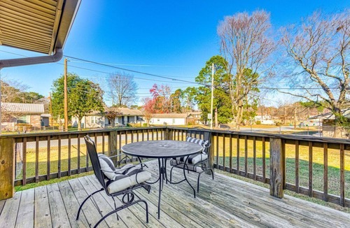 Little Rock House | 6 Mi to Dtwn: Home w/Huge Fenced Yard & Fire Pit