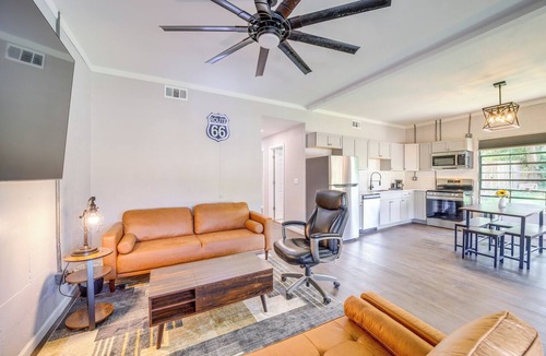 Oakhurst Apartment | 7 Mi to Dtwn Tulsa: Dog-friendly Home w/Yard