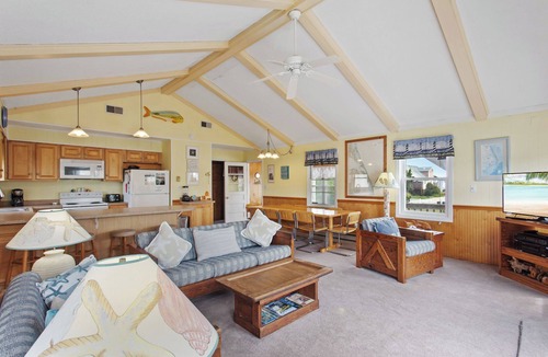 South Nags Head House | 7055 Henry's Hut * 3 Min Walk to the Beach