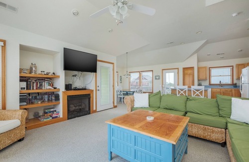Waves House | 7170- Endless Summer Nights, Dog-Friendly 4BR Waves Escape | Pool & Hot Tub