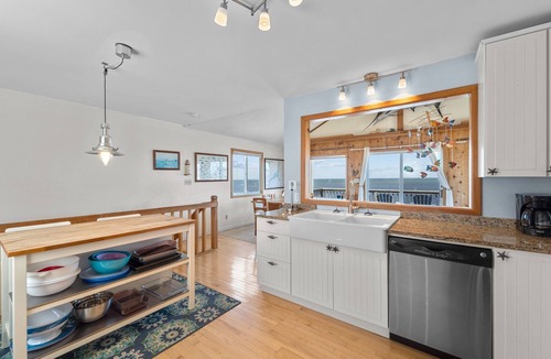 Brigands' Bay House | 7821- Sunset Clun, Soundfront pet friendly 3 bedroom home in Frisco!