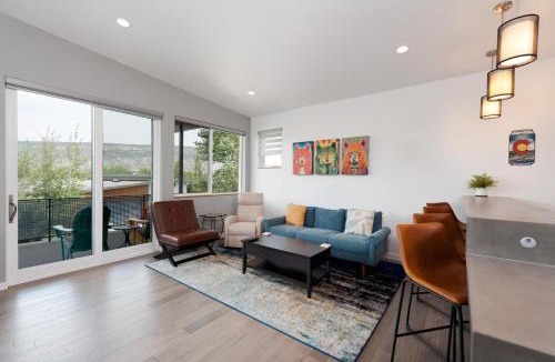 Durango House | 784 Florida
