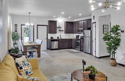 Turner Park House | 7min DOWNTOWN , acquarium , Zoo , 4 min Expo center , 1min to Tulsa university