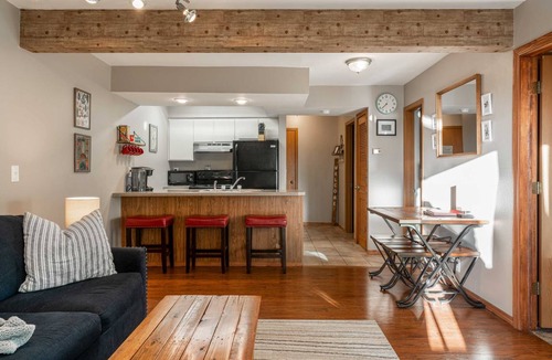 Notch Estates Apartment | 83 m² Apartment ∙ 2 bedrooms ∙ 6 guests